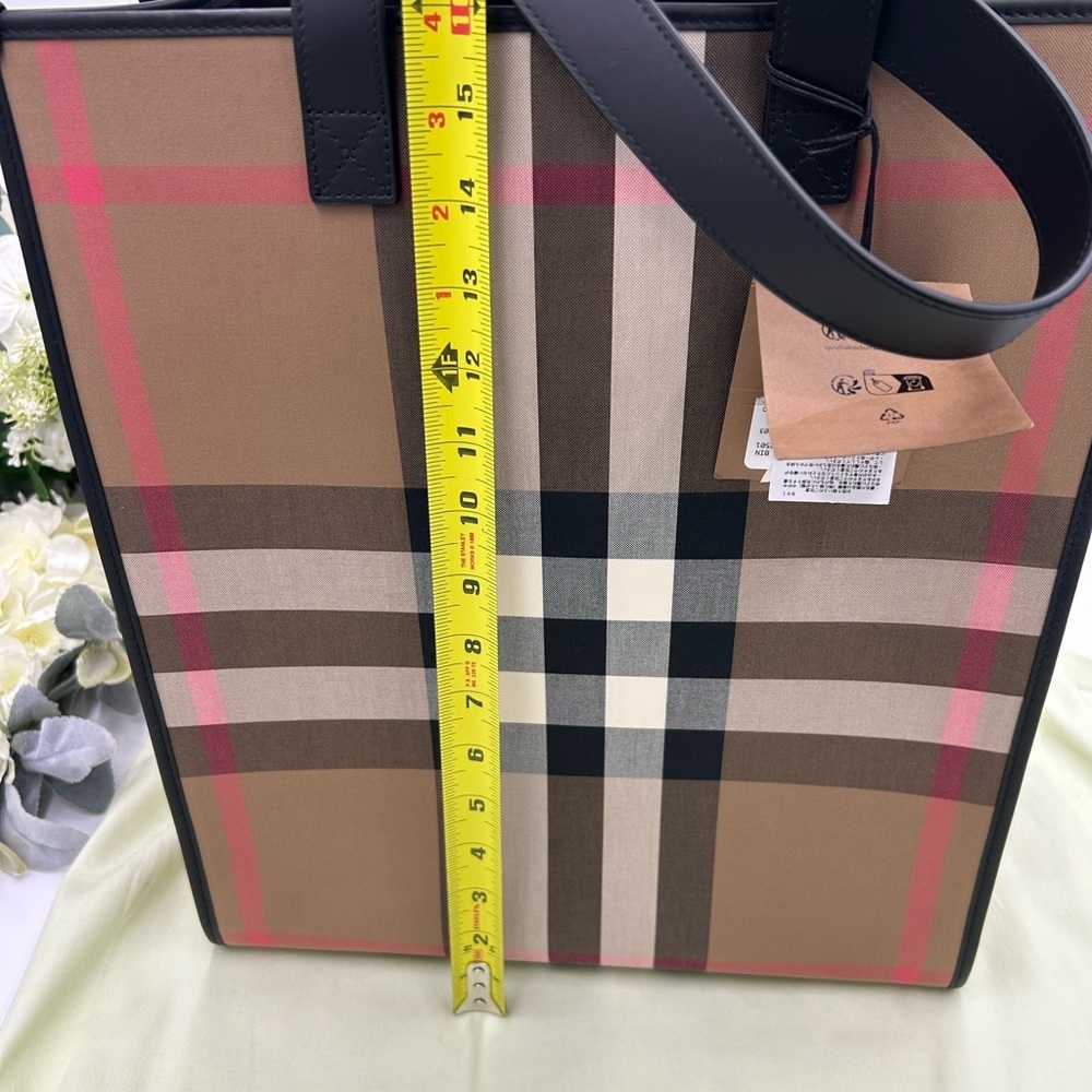 Burberry classic check book tote bag made in Italy - Picture 11 of 12